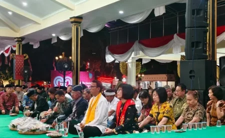 Kebersamaan dalam Doa: Malam Tasyakuran Rayakan Kemerdekaan ke-80 di Jombang Foto BeritaJatim.com