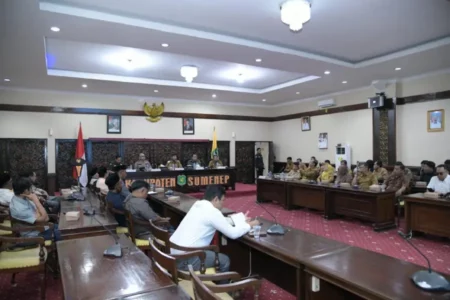 Jumlah Petani Berkurang, Bupati Sumenep Optimis Harga Tembakau Naik Foto BeritaJatim.com