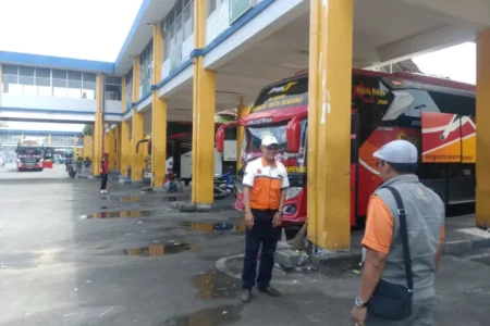 Calo Menggila, Pengelola Terminal Purabaya Ngaku Butuh Dukungan TNI-Polri Foto BeritaJatim.com
