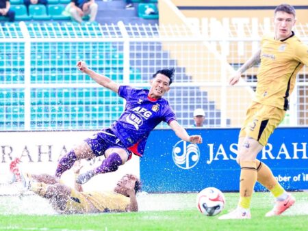 Preview Persijap vs Persik: Duel Tim Terluka yang Sedang Mencari Tiga Angka Foto BeritaJatim.com