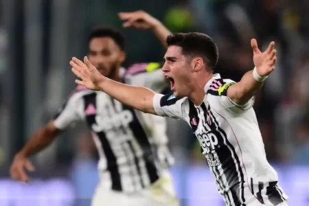 Dramatis! Juventus Menangi Derby d’Italia Kontra Inter Milan di Injury Time Foto BeritaJatim.com