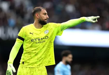 Debut Mulus Donnarumma; Menang, Nirbobol, dan Bikin Sesko-Mbeumo Frustrasi Foto BeritaJatim.com