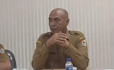 Bukan Kadishub dan Kadiskominfo, Kepala Bapenda Jember yang Ditugasi Jelaskan Soal Terhentinya Penerbangan Foto BeritaJatim.com