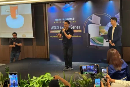 ASUS Luncurkan Expert Series di Surabaya, Fokus pada Komputasi Bisnis Tangguh dan AI Foto BeritaJatim.com
