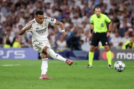 Cetak 50 Gol untuk Real Madrid, Kylian Mbappe Ikuti Jejak Cristiano Ronaldo Foto BeritaJatim.com