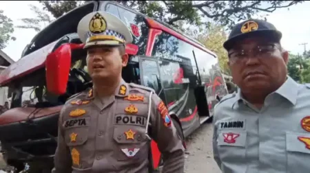 Polda Jatim Gunakan TAA Selidiki Kecelakaan Maut Bus Pariwisata di Jalur Bromo Foto BeritaJatim.com
