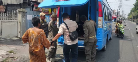 Dua ODGJ Nyaris Berbuat Asusila di Tempat Umum, Dinsos Bergerak Cepat Foto BeritaJatim.com