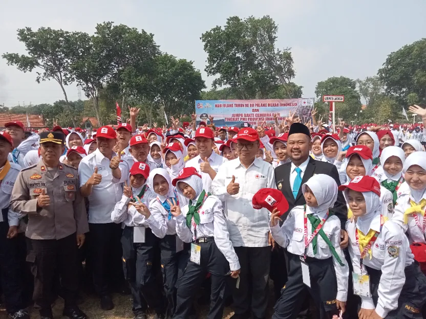 1.500 Pelajar se-Jatim Ikuti Jumbara PMI di Gresik, Catat Rekor Peserta Terbanyak Foto BeritaJatim.com