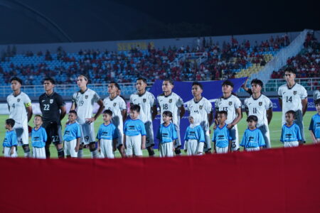 Indra Sjafri Cari Lawan Kuat untuk Persiapan Timnas U-23 Jelang SEA Games Foto BeritaJatim.com