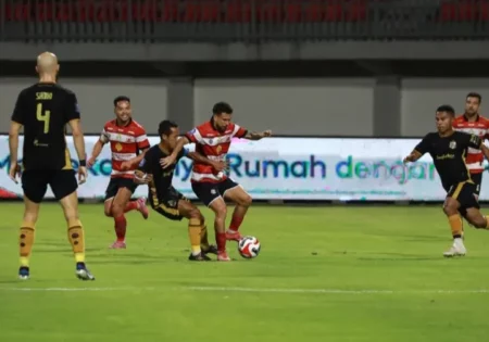 Pekan ke-5 Super League, Madura United Kembali Mepet Zona Degradasi Foto BeritaJatim.com