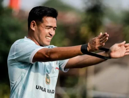 Bek Madura United Berambisi Bawa Pulang Poin dari Malut United Foto BeritaJatim.com