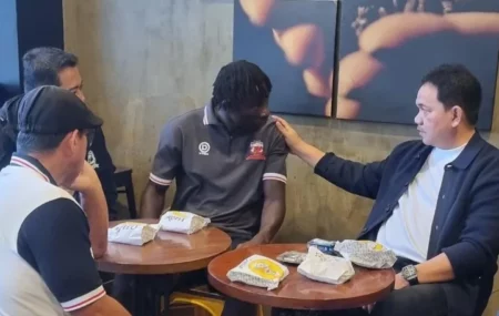 Achsanul Qosasi Beri Motivasi Pemain Madura United usai Dibantai Malut United Foto BeritaJatim.com