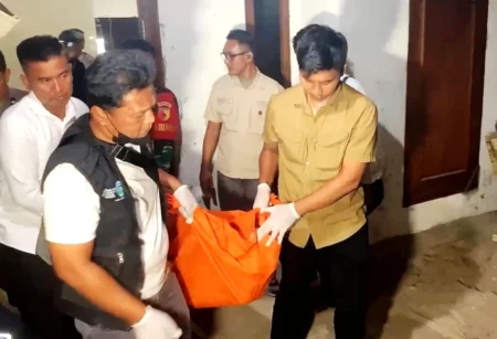 Anak Kandung Diduga Pelaku Pembunuhan Pasutri di Pulung Ponorogo Foto BeritaJatim.com