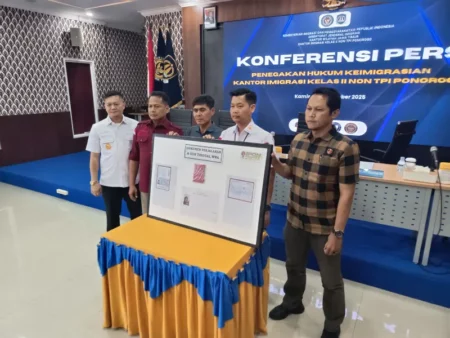 Kronologi Imigrasi Ponorogo Amankan WNA Malaysia yang Overstay Foto BeritaJatim.com