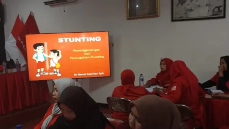 PDI Perjuangan Kerahkan Kader untuk Atasi Stunting di Jember Foto BeritaJatim.com