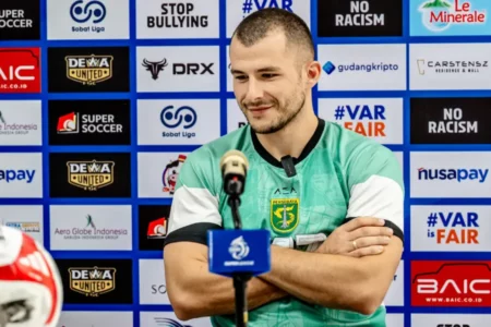 Pemain Asing Persebaya Mihailo Perovic Akui Adaptasi di Liga Indonesia Tak Mudah Foto BeritaJatim.com