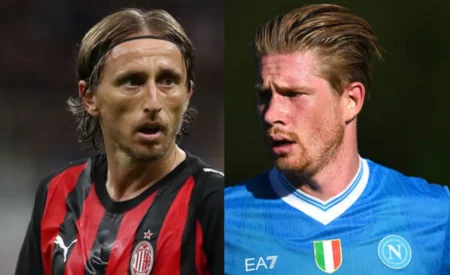 AC Milan vs SSC Napoli; Balada Duel Klasik 58 Trofi Foto BeritaJatim.com