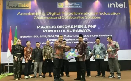 Axioo dan Intel Gelar EduTalk untuk Ratusan Guru Muhammadiyah di Surabaya Foto BeritaJatim.com
