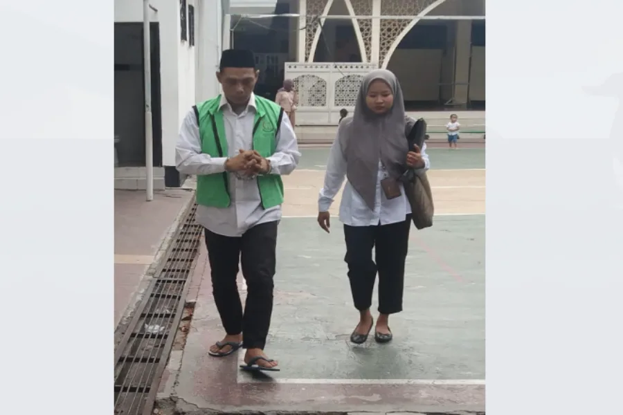 Sidang di PN Surabaya, Pengemudi Truk Tabrak Korban Hingga Tewas Berbelit Foto BeritaJatim.com