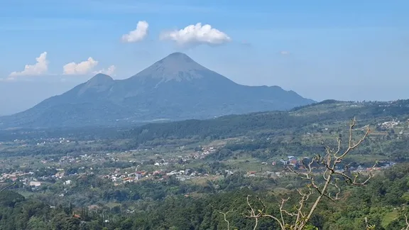Besok Rabu BPBD Distribusi Air Bersih untuk 2.776 KK di Lereng Penanggungan Mojokerto Foto BeritaJatim.com
