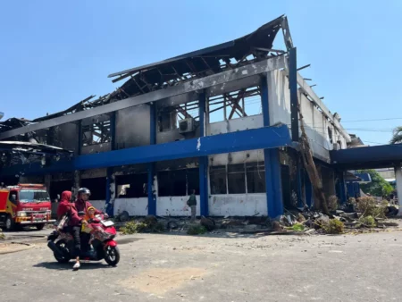 Polisi Tetapkan 15 Tersangka Kerusuhan Kediri, 4 Anak dan 1 Perempuan Foto BeritaJatim.com