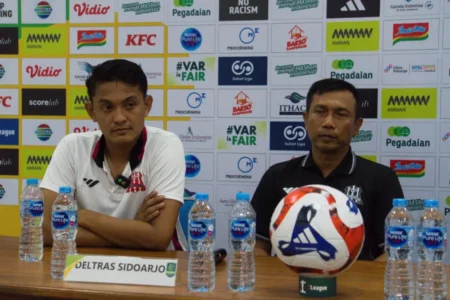 Deltras FC Gagal Tundukkan PSS Sleman, Widodo C Putro Soroti Wasit dan VAR Foto BeritaJatim.com