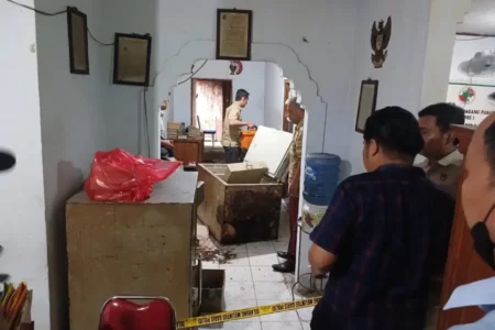 Brankas Koperasi di Lamongan Dibobol, Rp396 Juta Raib Foto BeritaJatim.com