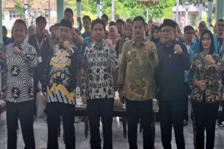 Emil Dardak Dorong Mahasiswa Madiun Terus Kritisi Kebijakan Pemerintah Foto BeritaJatim.com