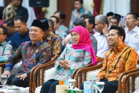 Gubernur Khofifah Ajak Koperasi Revitalisasi Lapenkop dan Perkuat SDM di Jatim Foto BeritaJatim.com