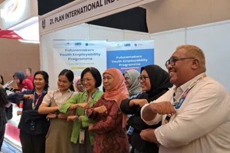 Khofifah Tegaskan Job Fair Jatim Wujud Nyata Melayani Kebutuhan Masyarakat Foto BeritaJatim.com