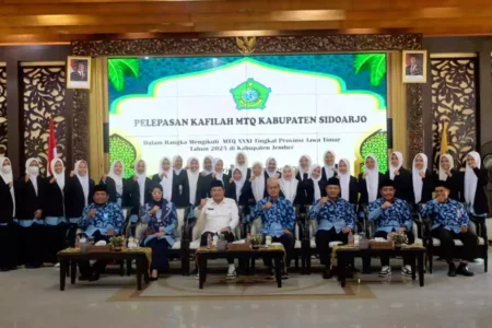 Bupati Sidoarjo Lepas 52 Peserta MTQ ke-XXXI, Target Juara Umum Jawa Timur Foto BeritaJatim.com