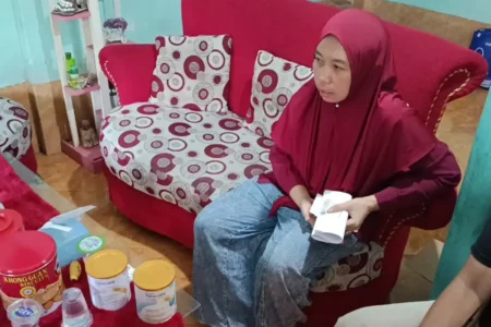 Santri Ponpes di Lumajang Alami Luka Serius Usai Minum Cairan di Botol Minuman Bersoda Foto BeritaJatim.com