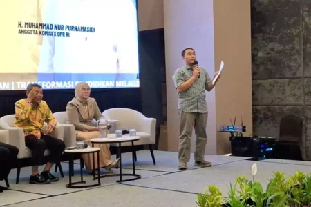 Jelang Musda, Kader Golkar Lumajang Dorong Ganti Ketua, Muncul Nama Mantan Komisioner KPU Foto BeritaJatim.com