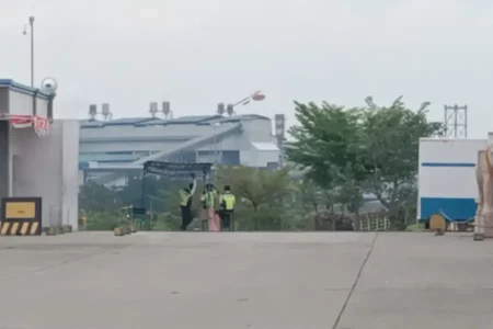 Jatuh dari Ketinggian, Karyawan Pabrik Gula di Lamongan Meninggal Dunia Foto BeritaJatim.com
