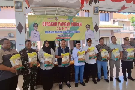 Bulog Mojokerto Pastikan Stok Beras Aman Hingga 2026, Harga SPHP Tekan Pasar Foto BeritaJatim.com