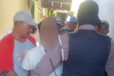 Pria Sukolilo Surabaya Nyaris Dimassa Usai Dituduh Cabuli Anak Tetangga Foto BeritaJatim.com