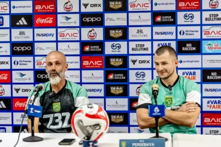 Drama Penalti di Menit Akhir, Persebaya Selamat dari Kekalahan Lawan Dewa United Foto BeritaJatim.com