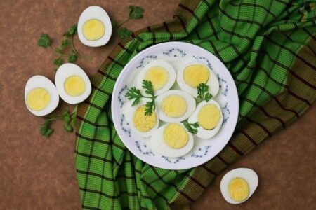 6 Alasan Sehat Konsumsi 2 Telur Rebus Sehari, Kenyang Lebih Lama dan Ingatan Tajam Foto BeritaJatim.com