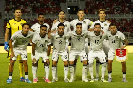 51 Ribu Lebih Penonton Saksikan Laga Timnas Indonesia di Stadion GBT Surabaya Foto BeritaJatim.com