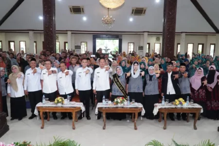 Pemkab Lamongan Siapkan Rp7,5 M Dukung Gerakan KAIH dan Wajar 13 Tahun Foto BeritaJatim.com