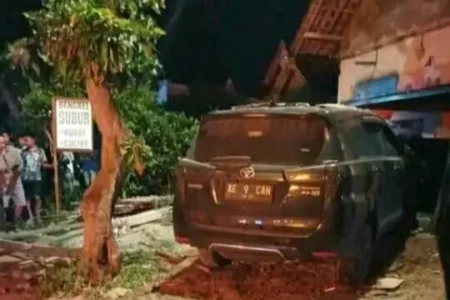 Mobil Ditumpangi Cantika Davinca Kecelakaan di Magetan, Korban Meninggal Seketika Foto BeritaJatim.com