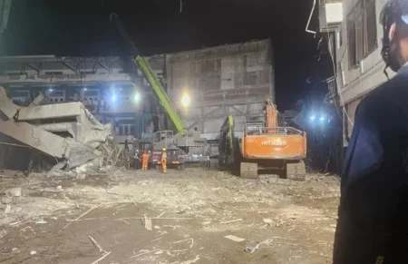 Tragedi Pondok Al Khoziny: 53 Korban Meninggal, 43 Belum Diketahui Identitasnya Foto BeritaJatim.com