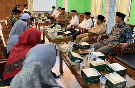 Silaturahmi Hangat DPP IPI ke Ponpes Wali Barokah Kediri, Bahas Kontribusi Pesantren Foto BeritaJatim.com