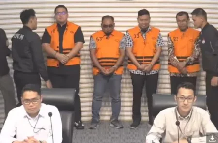 KPK Resmi Umumkan 21 Tersangka, Ada Kusnadi, Anwar Sadad, dan Achmad Iskandar Foto BeritaJatim.com