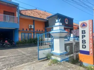 Cuaca Ekstrem Landa Kabupaten Sampang, BPBD Imbau Warga Waspada Foto BeritaJatim.com