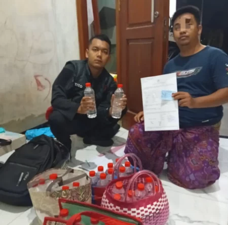 Polres Gresik Gerebek Rumah Penyedia Miras Siap Edar Foto BeritaJatim.com