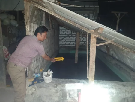 Santri Gresik Tewas Tersengat Listrik Saat Buang Air Besar di Pondok Pesantren Foto BeritaJatim.com