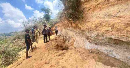 Tiga Warga Tuban Tertimbun Pasir Kwarsa, Satu Tewas di Lahan Milik Anggota DPR RI Foto BeritaJatim.com