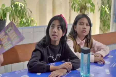 Ameera Adu Akting dengan Aktor Okan Kornelius dalam Film Garapan ARTV Foto BeritaJatim.com
