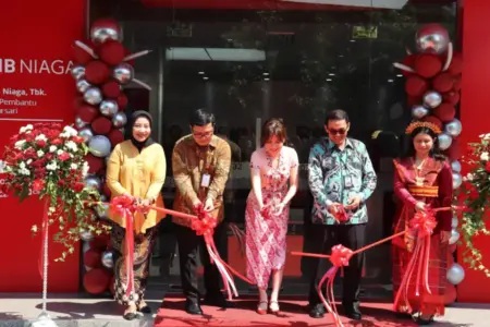 CIMB Niaga Resmikan Digital Branch Surabaya-Jemursari, Perkuat Layanan Perbankan Modern di Kota Pahlawan Foto BeritaJatim.com